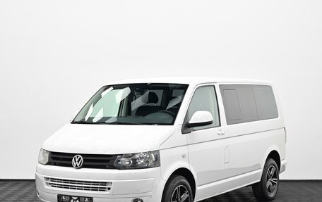 Volkswagen Caravelle T5, 2013 год, 1 999 000 рублей, 3 фотография