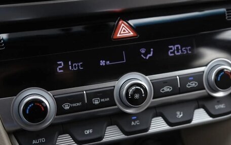 Hyundai Elantra VI рестайлинг, 2020 год, 1 600 000 рублей, 11 фотография