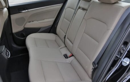 Hyundai Elantra VI рестайлинг, 2020 год, 1 600 000 рублей, 7 фотография