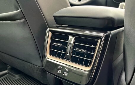 Toyota Crown, 2024 год, 9 200 000 рублей, 13 фотография