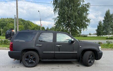 Chevrolet Tahoe III, 2011 год, 2 100 000 рублей, 3 фотография