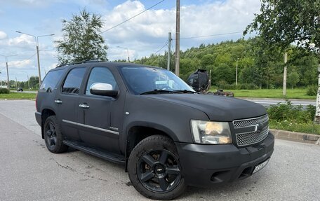 Chevrolet Tahoe III, 2011 год, 2 100 000 рублей, 2 фотография
