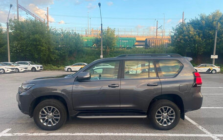 Toyota Land Cruiser Prado 150 рестайлинг 2, 2019 год, 5 390 000 рублей, 3 фотография