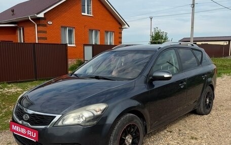 KIA cee'd I рестайлинг, 2010 год, 665 000 рублей, 3 фотография