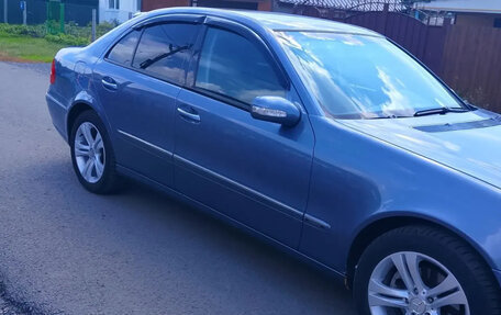 Mercedes-Benz E-Класс, 2003 год, 550 000 рублей, 6 фотография