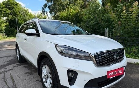 KIA Sorento III Prime рестайлинг, 2019 год, 2 100 000 рублей, 3 фотография