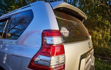 Toyota Land Cruiser Prado 150 рестайлинг 2, 2010 год, 2 600 000 рублей, 14 фотография