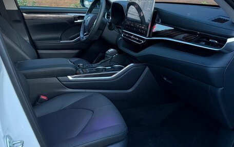 Toyota Highlander, 2026 год, 5 395 000 рублей, 30 фотография