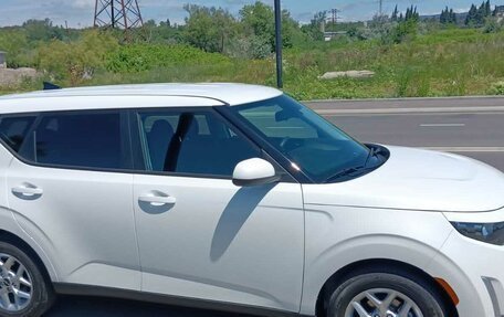 KIA Soul III, 2022 год, 1 750 000 рублей, 2 фотография