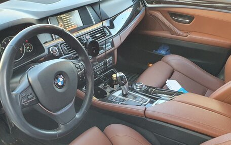 BMW 5 серия, 2015 год, 2 109 000 рублей, 12 фотография