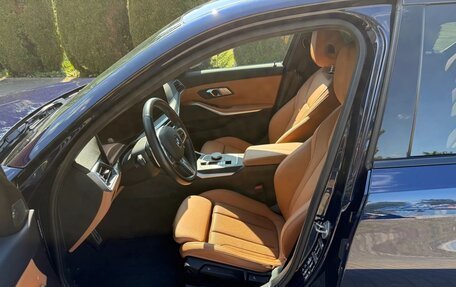 BMW 3 серия, 2023 год, 2 600 000 рублей, 10 фотография