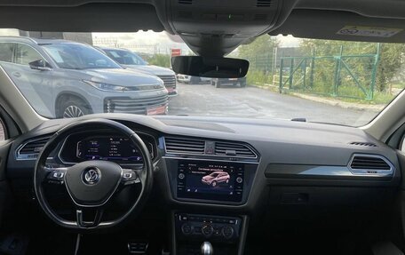 Volkswagen Tiguan II, 2020 год, 3 199 000 рублей, 20 фотография