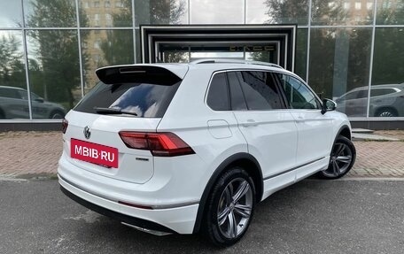 Volkswagen Tiguan II, 2020 год, 3 199 000 рублей, 11 фотография