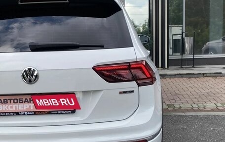 Volkswagen Tiguan II, 2020 год, 3 199 000 рублей, 12 фотография