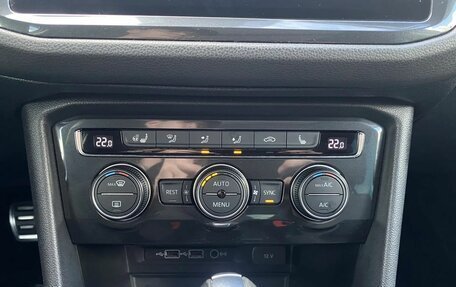 Volkswagen Tiguan II, 2020 год, 3 199 000 рублей, 33 фотография