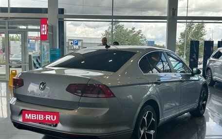 Volkswagen Passat B8 рестайлинг, 2020 год, 2 545 000 рублей, 3 фотография