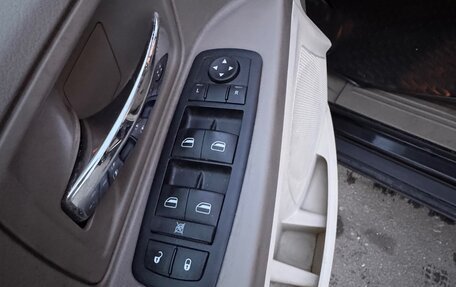 Chrysler Town & Country V рестайлинг, 2008 год, 750 000 рублей, 10 фотография