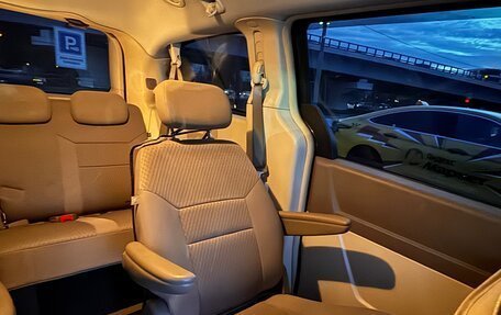 Chrysler Town & Country V рестайлинг, 2008 год, 750 000 рублей, 18 фотография
