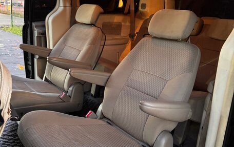 Chrysler Town & Country V рестайлинг, 2008 год, 750 000 рублей, 26 фотография