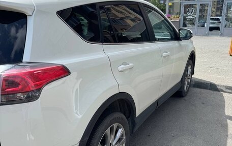 Toyota RAV4, 2017 год, 2 300 000 рублей, 2 фотография