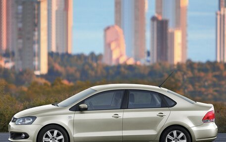 Volkswagen Polo VI (EU Market), 2012 год, 629 000 рублей, 2 фотография
