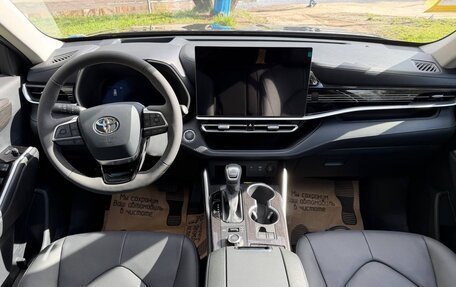 Toyota Highlander, 2026 год, 5 297 000 рублей, 15 фотография