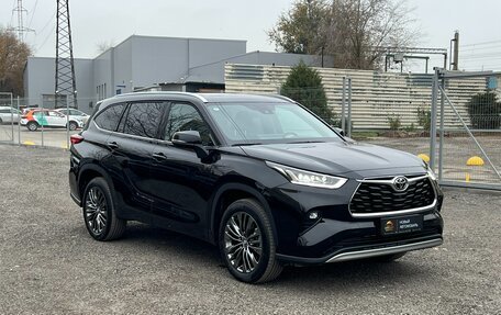 Toyota Highlander, 2026 год, 5 200 000 рублей, 3 фотография