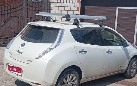 Nissan Leaf I, 2013 год, 1 300 000 рублей, 2 фотография