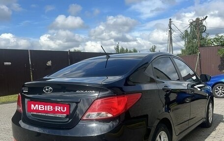 Hyundai Solaris II рестайлинг, 2015 год, 1 100 000 рублей, 3 фотография