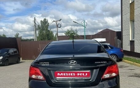 Hyundai Solaris II рестайлинг, 2015 год, 1 100 000 рублей, 2 фотография