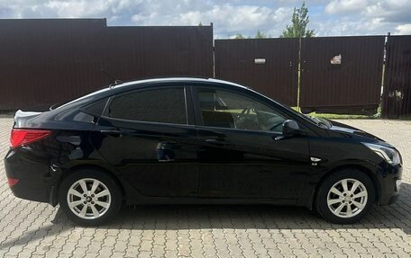 Hyundai Solaris II рестайлинг, 2015 год, 1 100 000 рублей, 7 фотография