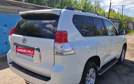 Toyota Land Cruiser Prado 150 рестайлинг 2, 2013 год, 3 100 000 рублей, 7 фотография