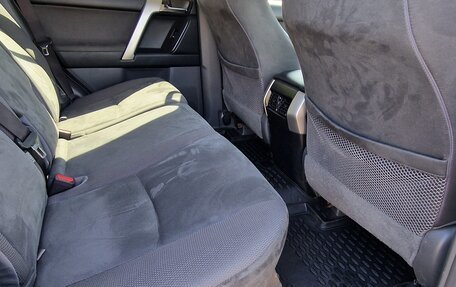 Toyota Land Cruiser Prado 150 рестайлинг 2, 2013 год, 3 100 000 рублей, 12 фотография