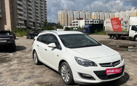 Opel Astra J, 2012 год, 750 000 рублей, 2 фотография