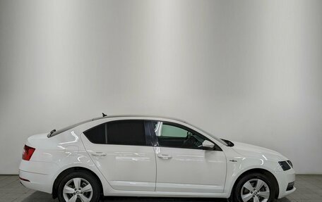 Skoda Octavia, 2019 год, 1 990 000 рублей, 4 фотография