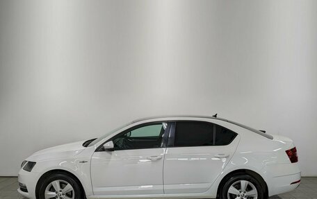 Skoda Octavia, 2019 год, 1 990 000 рублей, 8 фотография