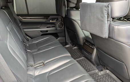 Lexus LX III, 2017 год, 9 000 000 рублей, 18 фотография