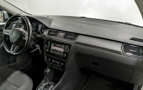 Skoda Rapid I, 2017 год, 1 350 000 рублей, 18 фотография