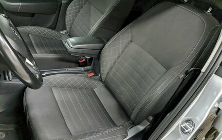Skoda Rapid I, 2017 год, 1 350 000 рублей, 13 фотография