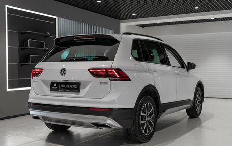 Volkswagen Tiguan II, 2020 год, 2 395 000 рублей, 5 фотография