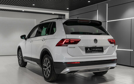 Volkswagen Tiguan II, 2020 год, 2 395 000 рублей, 4 фотография