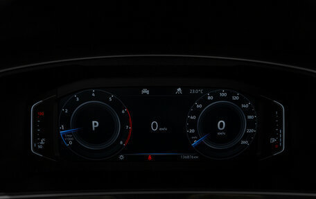 Volkswagen Tiguan II, 2020 год, 2 395 000 рублей, 11 фотография