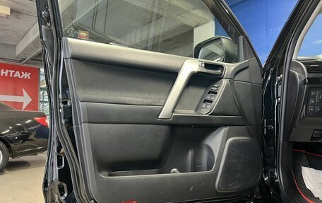 Toyota Land Cruiser Prado 150 рестайлинг 2, 2016 год, 3 399 000 рублей, 10 фотография