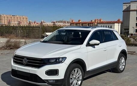 Volkswagen T-Roc I, 2026 год, 2 400 000 рублей, 1 фотография