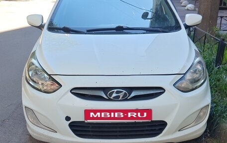 Hyundai Solaris II рестайлинг, 2012 год, 475 000 рублей, 2 фотография