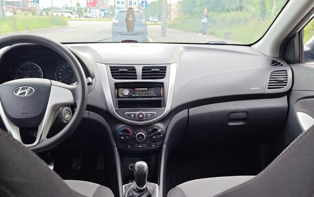 Hyundai Solaris II рестайлинг, 2012 год, 475 000 рублей, 9 фотография