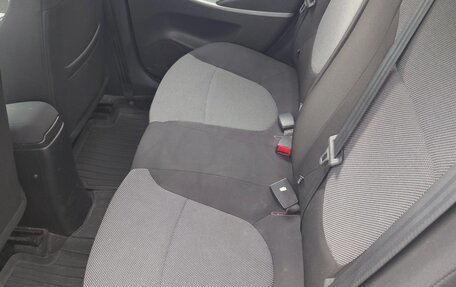 Hyundai Solaris II рестайлинг, 2012 год, 475 000 рублей, 10 фотография