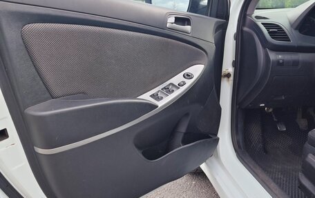 Hyundai Solaris II рестайлинг, 2012 год, 475 000 рублей, 7 фотография