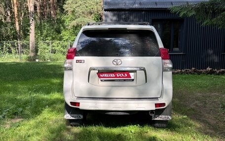 Toyota Land Cruiser Prado 150 рестайлинг 2, 2010 год, 2 600 000 рублей, 6 фотография