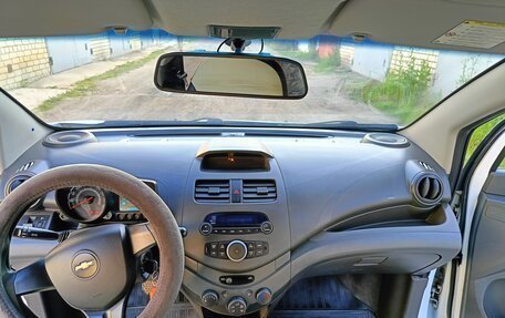 Chevrolet Spark III, 2012 год, 610 000 рублей, 2 фотография